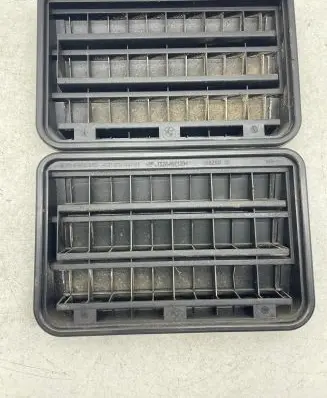 BMW X3 E83 Quarter panel pressure vent 6962293