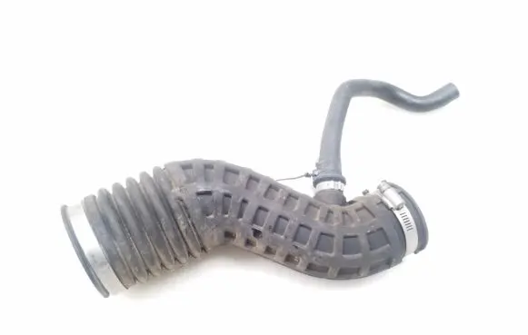 Coolant pipe/hose