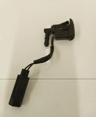 BMW 1 E81 E87 Windshield washer spray nozzle 61667110851 8365385