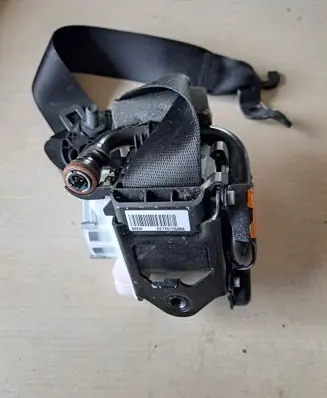 BMW X3 F25 Front seatbelt S2736725004 KR17J82UC 306961599001AP