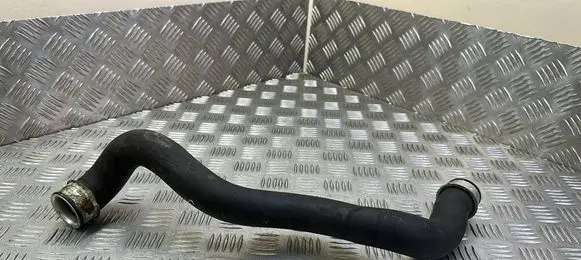 Mercedes-Benz E W212 Engine coolant pipe/hose A2045013182
