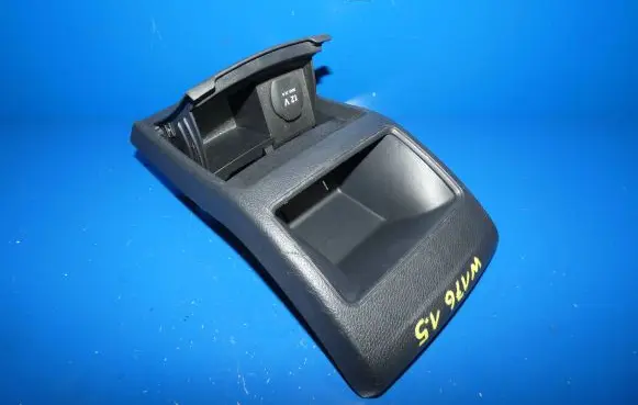 Mercedes-Benz A W176 Cigarette lighter rear 