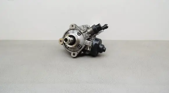 KIA Sportage Mechanical fuel pump 331002A600