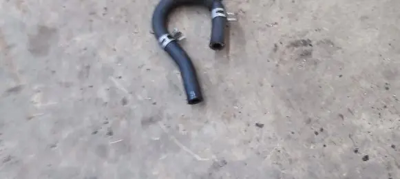 Toyota Avensis T250 Engine coolant pipe/hose