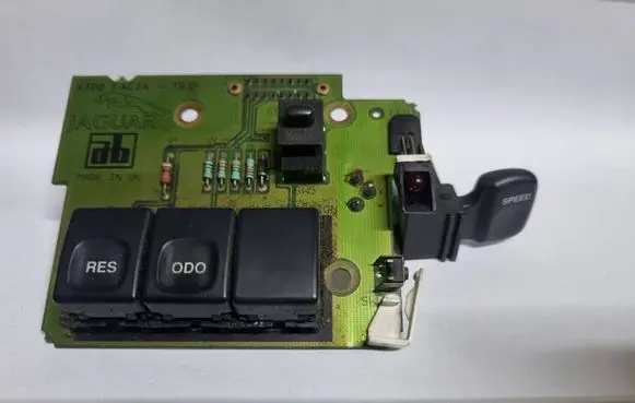 Jaguar XJ X300 Cruise control switch PSS9633 B0376601 D90288533