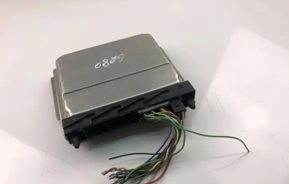 Volvo XC70 Engine control unit/module ECU 30668478A 0261208289