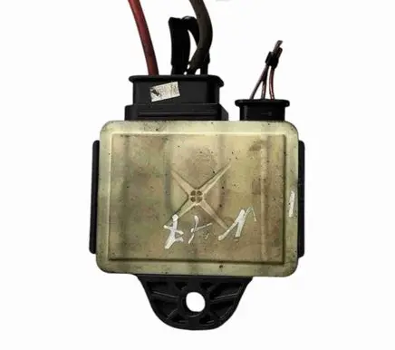 BMW 5 F10 F11 Glow plug pre-heat relay 851947101
