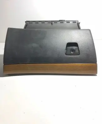 Volvo XC90 Glove box 3409563 1264