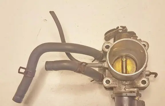 Hyundai Lantra I Throttle valve TS60-35121