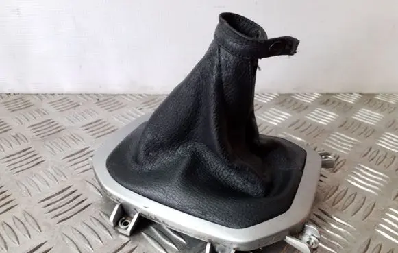 KIA Sorento Gear lever shifter trim leather/knob 846542P940