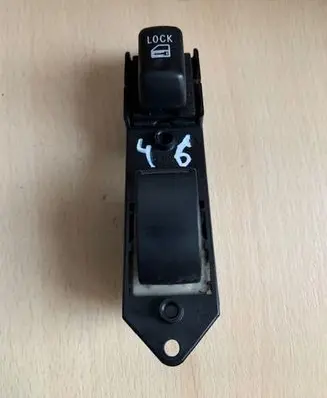 Mitsubishi Lancer X Electric window control switch MR587946