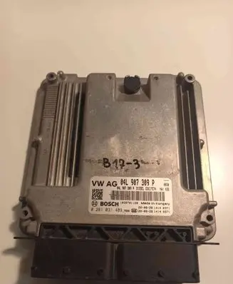 Volkswagen PASSAT B8 Engine control unit/module 04L907309P 0281031483