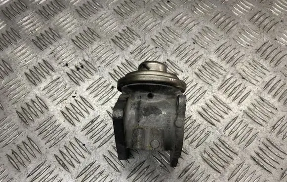 Volkswagen Touran I EGR valve 038129637D 213113001 749603D