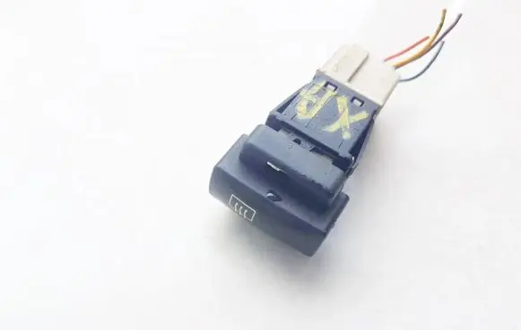 Windscreen/window heater switch