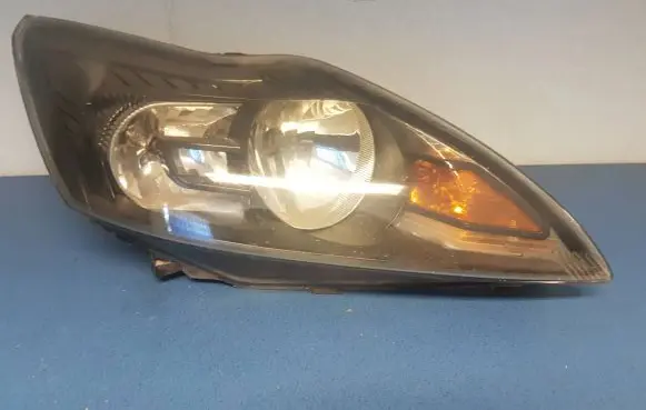 Ford Focus Headlight/headlamp 8M5113W029CE 11802 0077R00