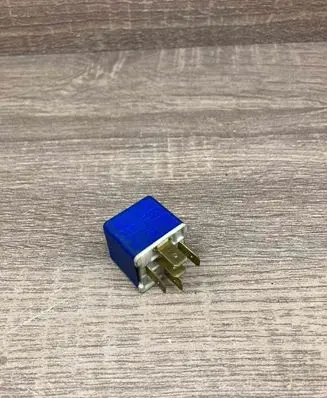 Volvo 850 Other relay 9130270 4RD00352052