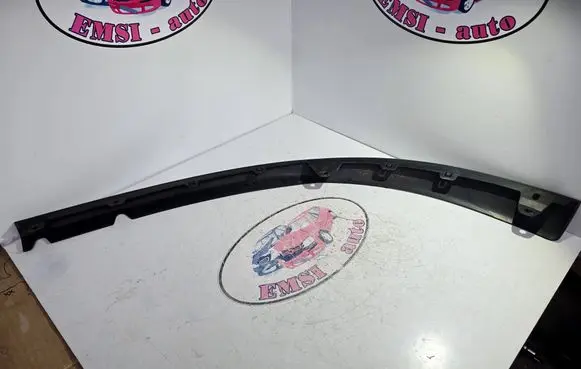 Toyota Auris 150 Front bumper lip 7685102190