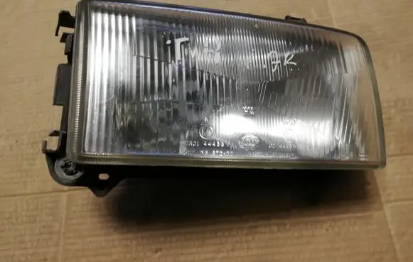Volkswagen Transporter - Caravelle T4 Headlight/headlamp
