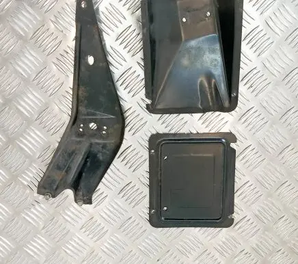Mercedes-Benz SLC C107 Other body part A1076930130
