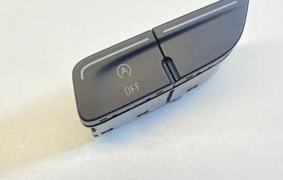 Ford Focus Other switches/knobs/shifts AM5T14B436FB