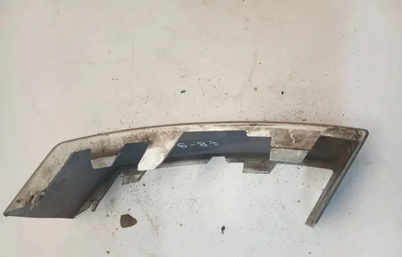 Volvo XC90 Rear/tail light trim molding 8620820 1125