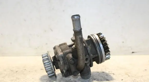 Volkswagen Transporter - Caravelle T5 Power steering pump 7H0422153H
