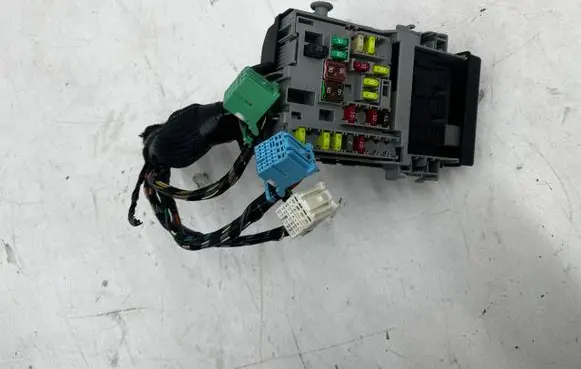 Opel Insignia A Fuse box set 13277318