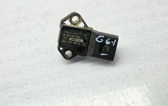 Volkswagen Golf VI Air pressure sensor 0281002399 038906051B