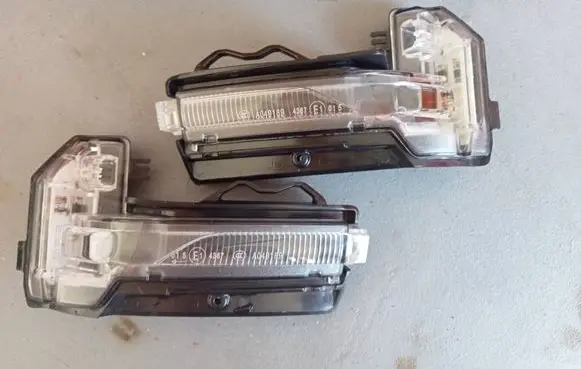Audi Q3 F3 Mirror indicator light 81A949101