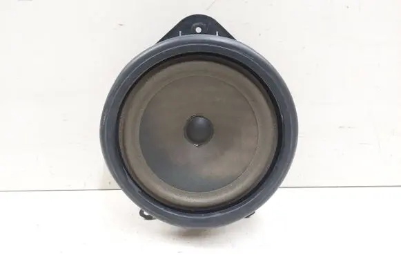 Audi A3 S3 8P Front door speaker 8P0035411 7606500214
