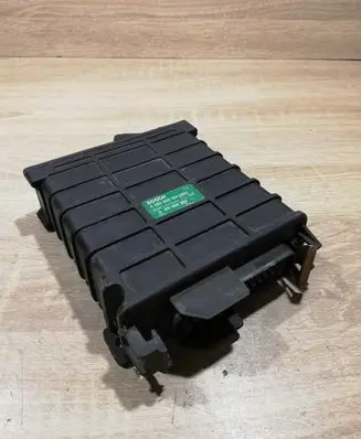 Audi 80 90 S2 B4 Engine control unit/module ECU 811906264 0280800104