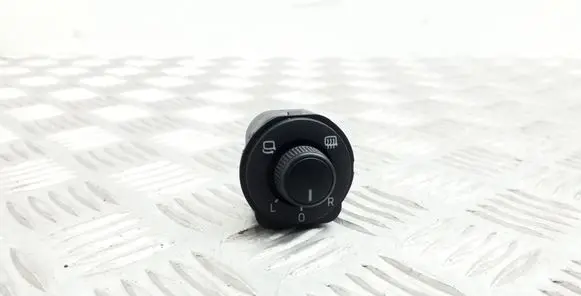 Skoda Octavia Mk3 (5E) Wing mirror switch 5E0959565C