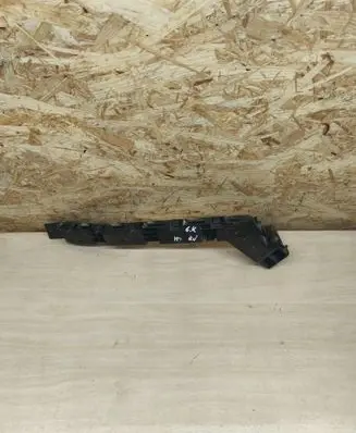 Rear bumper mounting bracket
