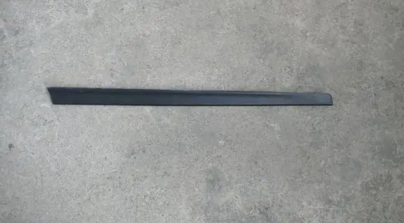 Nissan X-Trail T32 Front door trim (molding) 808774CE0A