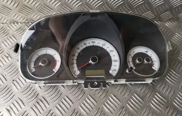 KIA Ceed Speedometer (instrument cluster) 940031H361