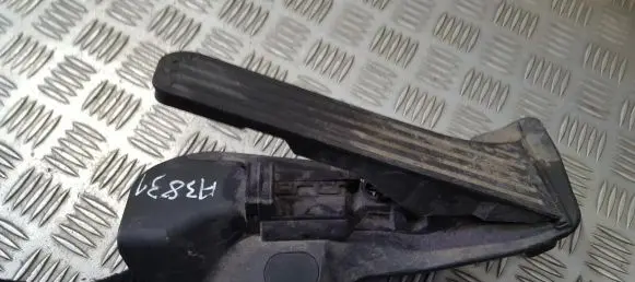 Volkswagen Golf Plus Accelerator throttle pedal 1K2721503K 6PV008890-10