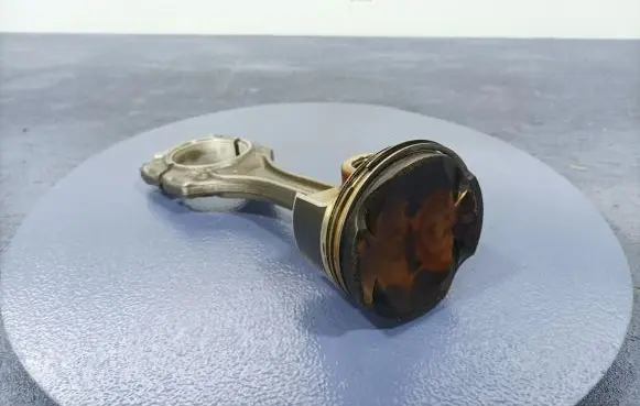 Piston