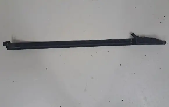 BMW M3 e92 Rear door glass trim molding 7119097 4419019
