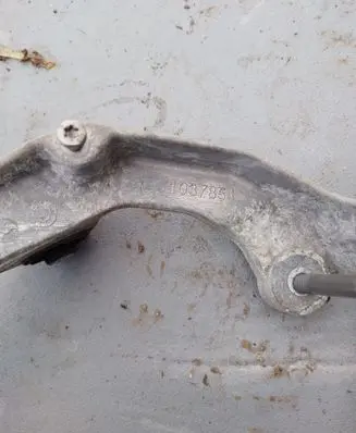 Tesla Model X A/C compressor mount bracket 1037854