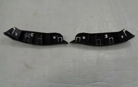 Peugeot 308 Front bumper mounting bracket 9835304680