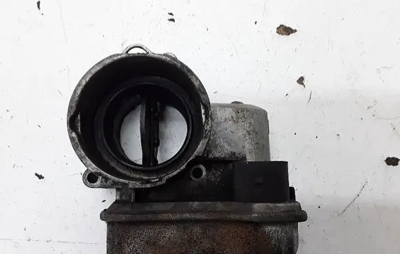 Dodge Journey Throttle valve 03G128063B