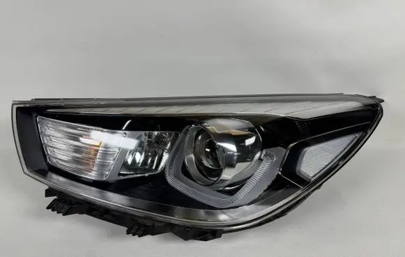 KIA Rio Headlight/headlamp 92101H8