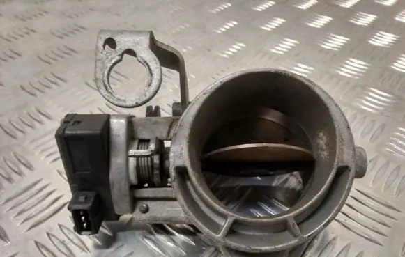 BMW 5 E39 Throttle valve 1703562
