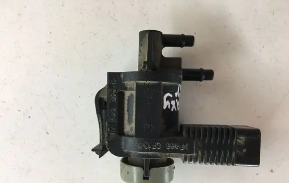Ford Galaxy Vacuum valve 1J0906283C