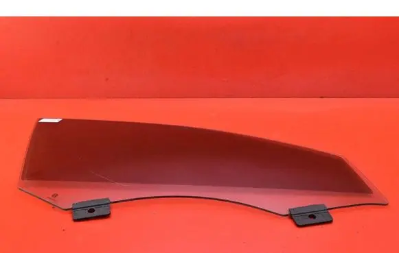 Audi A8 S8 D4 4H Front door window glass four-door 