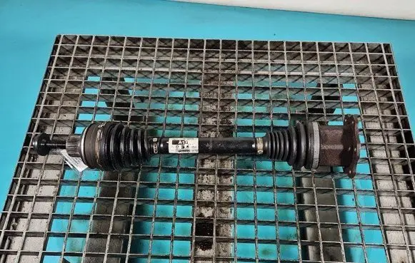 Front driveshaft
