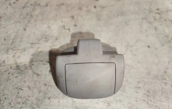 Renault Megane II Sun visor clip/hook/bracket 8200262288