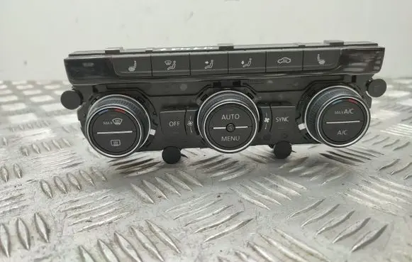 Volkswagen Golf VII Climate control unit 5G0907044BD