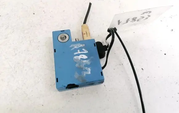 Land Rover Range Rover Sport L320 Antenna control unit XUI500071A 28028576