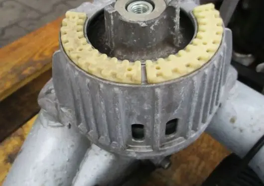 Mercedes-Benz E C207 W207 Engine mount bracket MCD4171